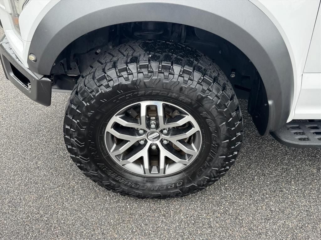 Used 2018 Ford F150 Raptor w/ Equipment Group 802A Luxury AWD/4WD image 15