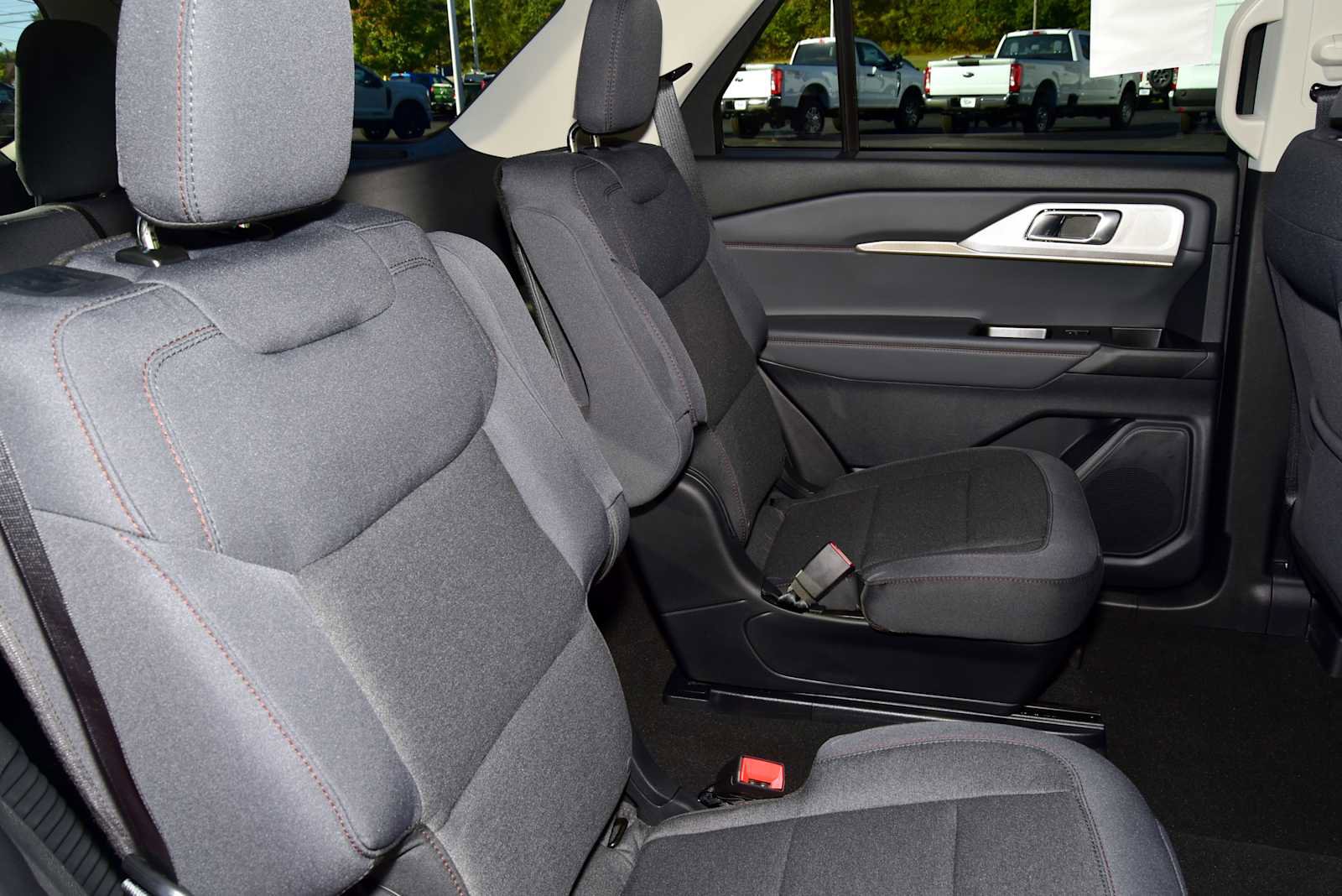New 2026 Ford Explorer Active image 28