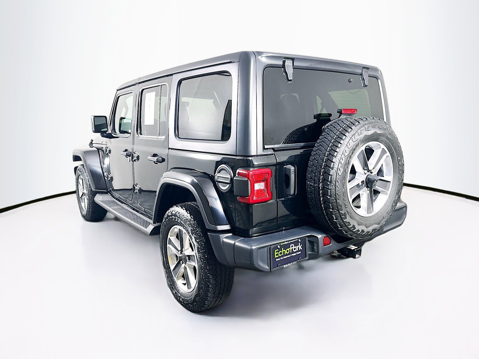Used 2021 Jeep Wrangler Unlimited Sahara image 5