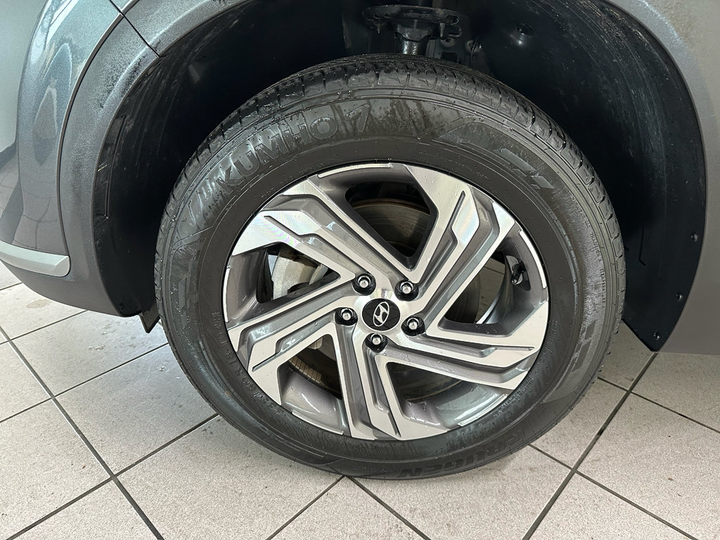 Used 2023 Hyundai Santa Fe SE AWD/4WD image 17