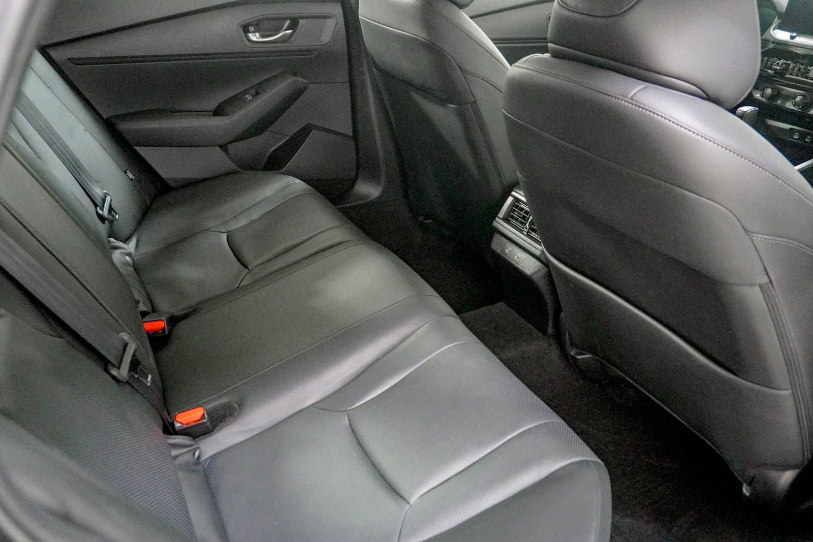 Certified 2025 Honda Accord EX-L image 33