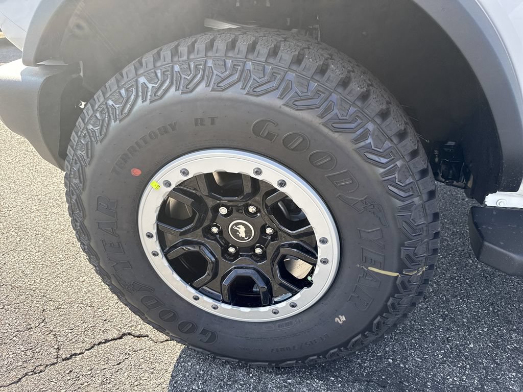 New 2025 Ford Bronco 2-Door w/ Sasquatch Package AWD/4WD image 11