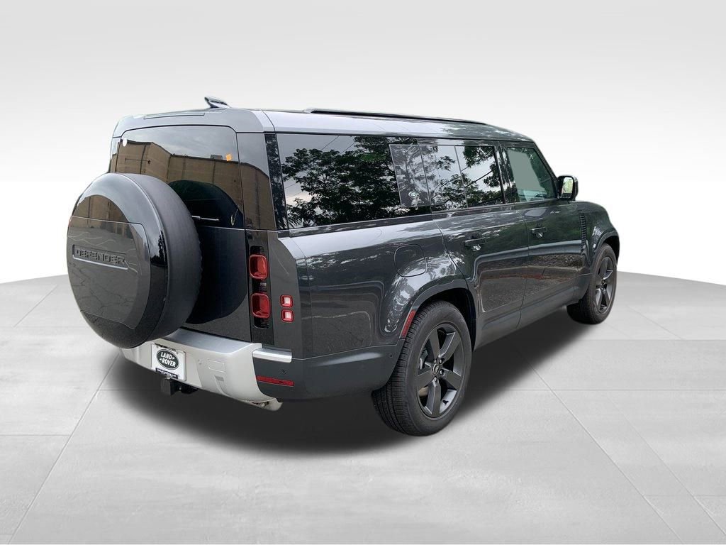 New 2024 Land Rover Defender 130 S image 8