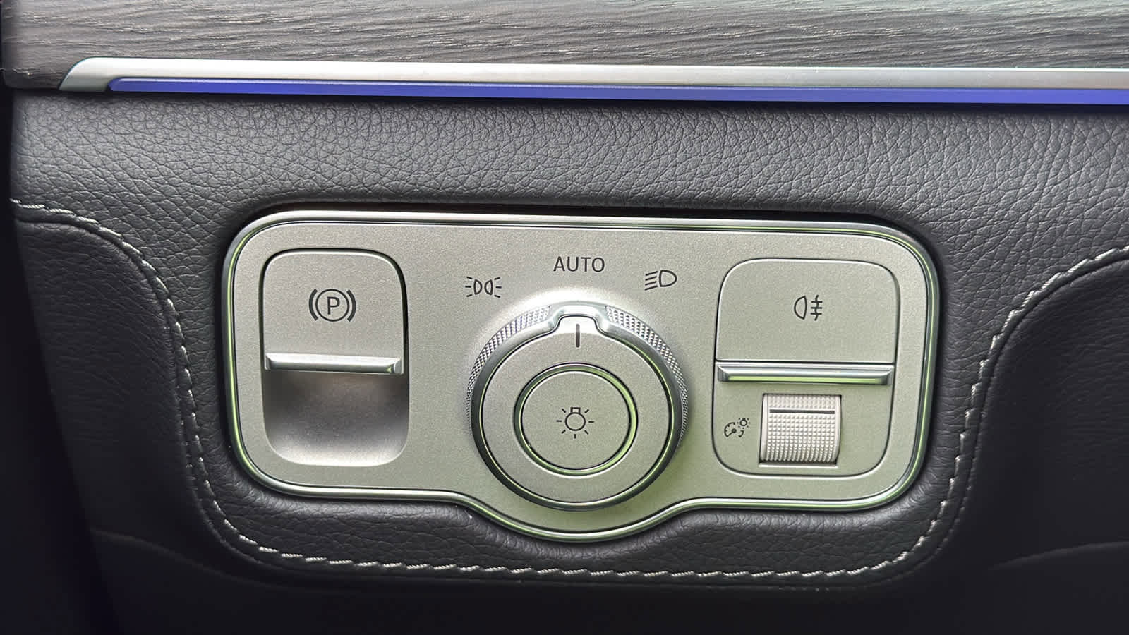 New 2026 Mercedes-Benz GLE 450 4MATIC image 16