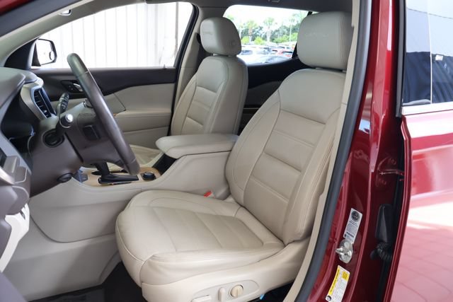 Used 2018 GMC Acadia Denali w/ Technology Package FWD image 13