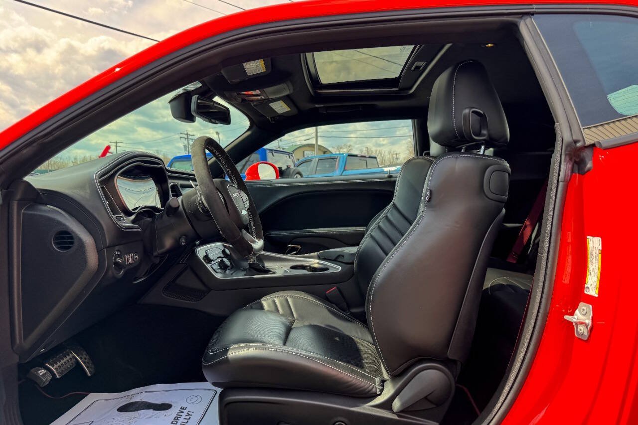 Used 2023 Dodge Challenger SRT Hellcat RWD image 38