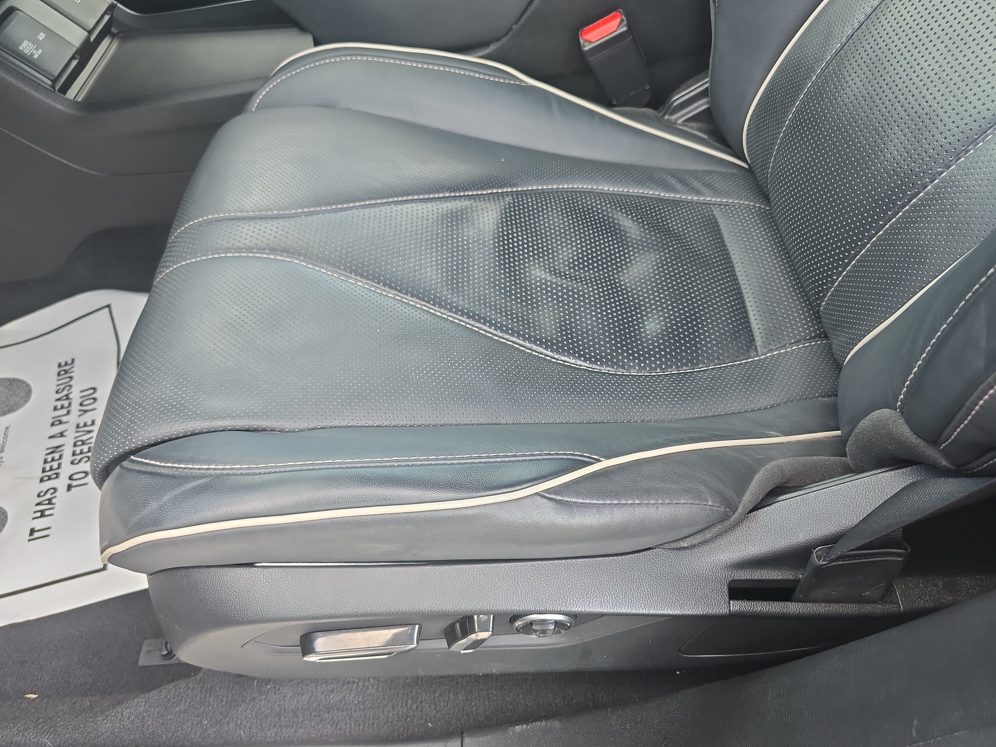 Used 2021 Acura RDX w/ Advance Package FWD image 30