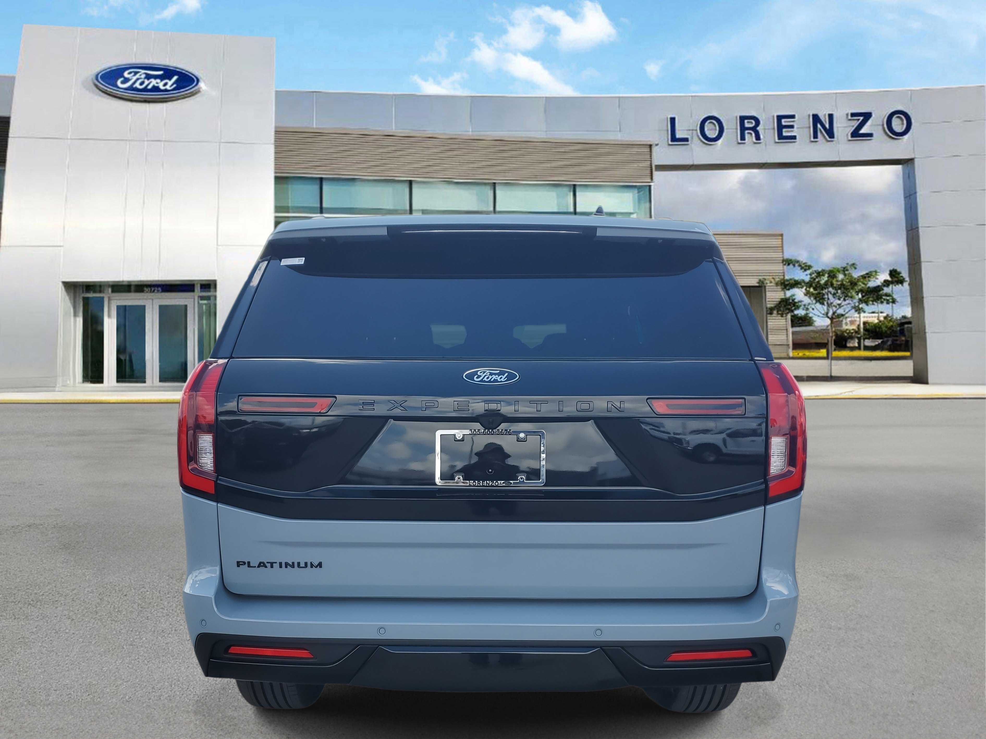 New 2026 Ford Expedition Platinum w/ Stealth Performance Package image 5