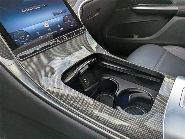 Used 2025 Mercedes-Benz GLC 300 image 11