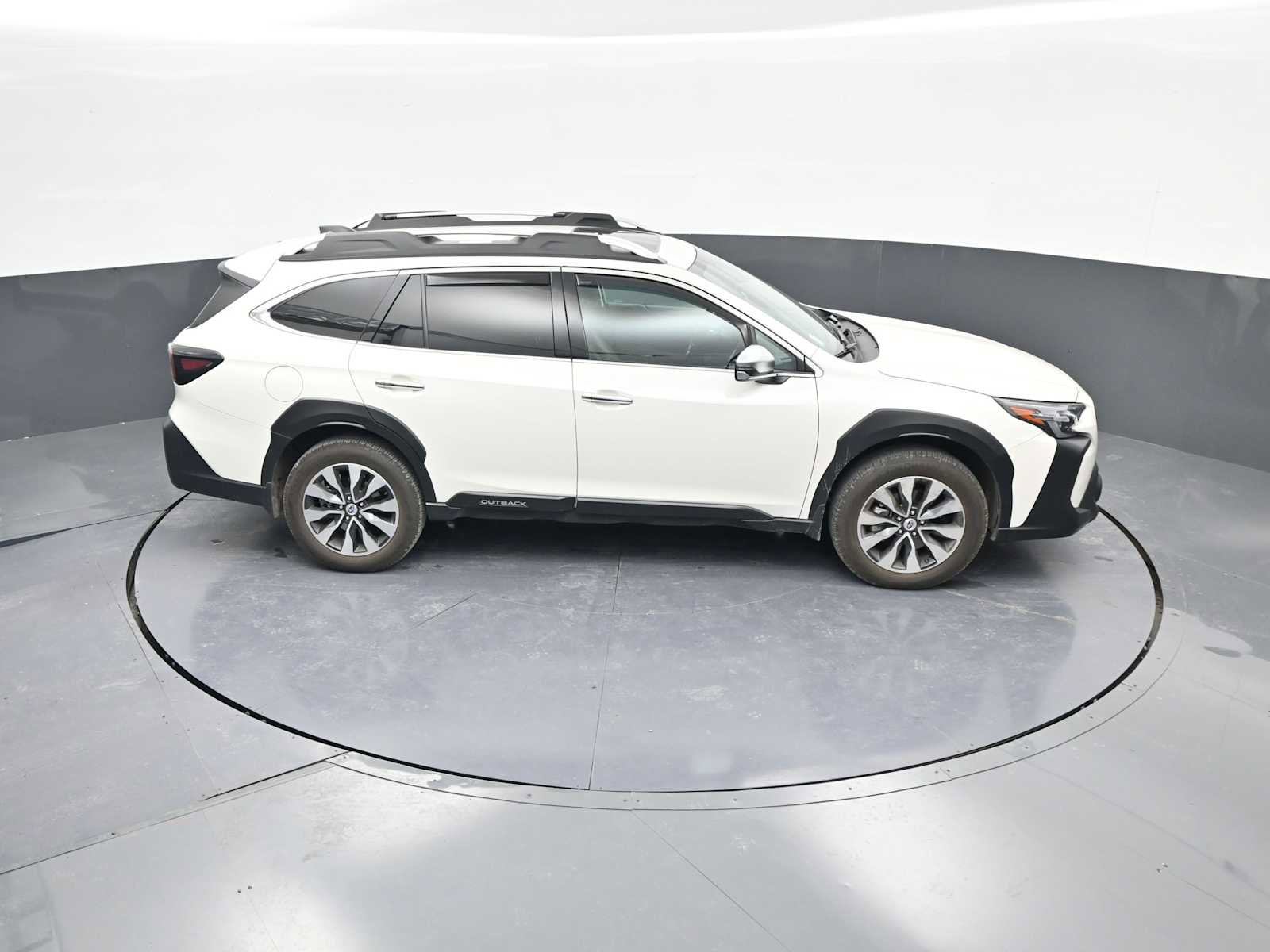 Used 2023 Subaru Outback Touring XT image 32