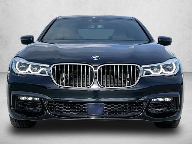 Used 2017 BMW 750i RWD image 3