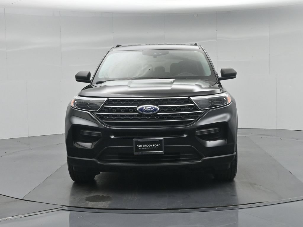 Certified 2024 Ford Explorer XLT RWD image 19