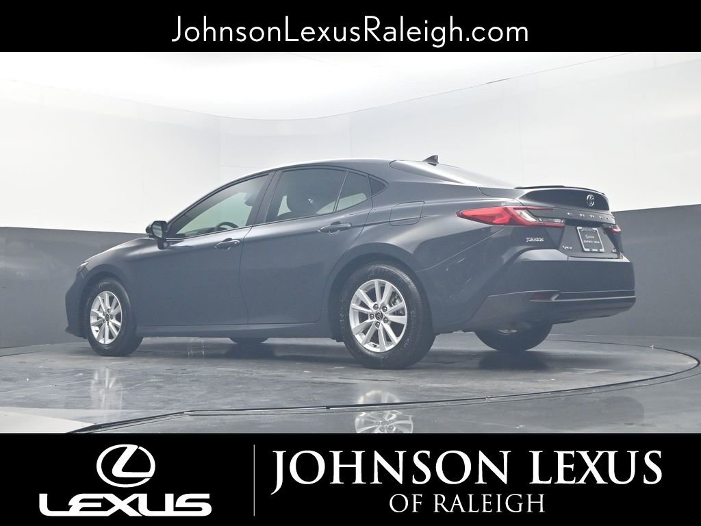 Used 2025 Toyota Camry Hybrid image 19