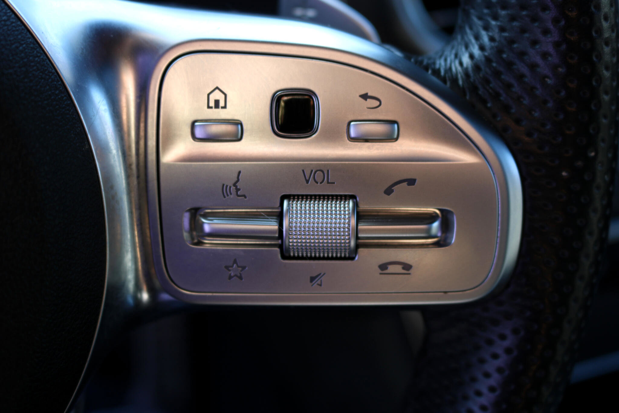 Used 2020 Mercedes-Benz GLC 300 4MATIC image 21