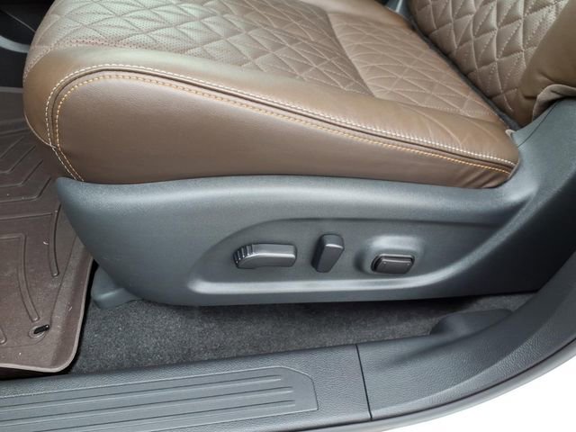 Certified 2024 Nissan Murano Platinum w/ Cargo Package AWD/4WD image 12