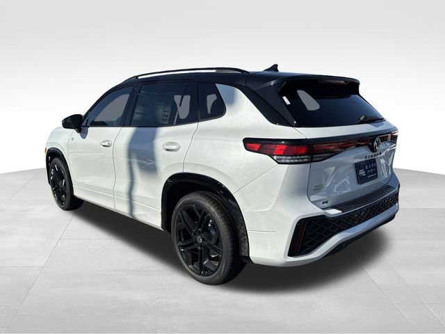 New 2026 Volkswagen Tiguan SE R-Line image 3