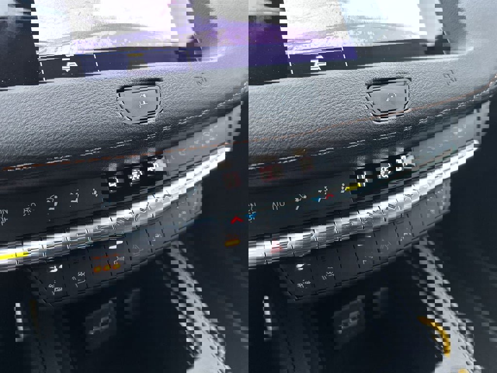 Used 2021 Cadillac XT4 Sport image 18