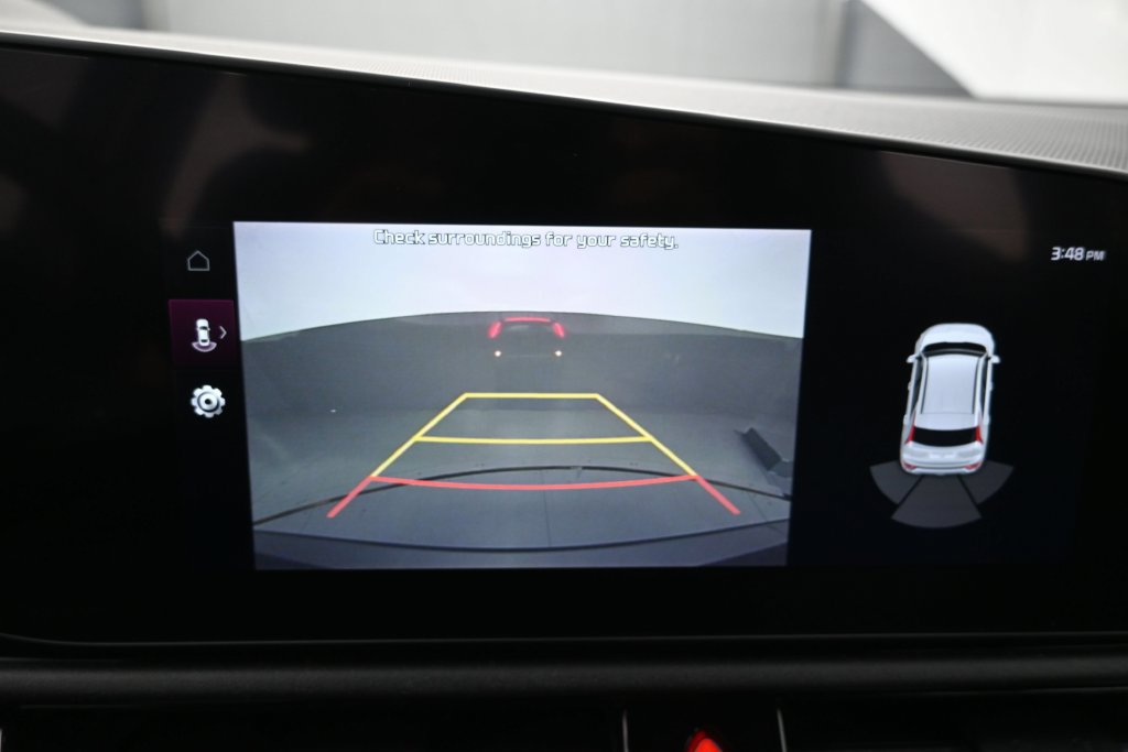 Used 2023 Kia Niro EX FWD image 10