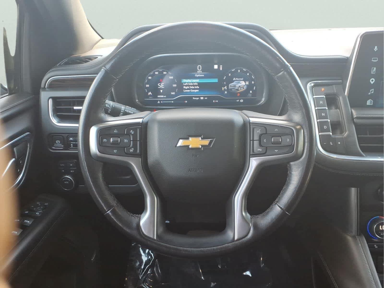 Used 2023 Chevrolet Suburban LT w/ Luxury Package AWD/4WD image 19