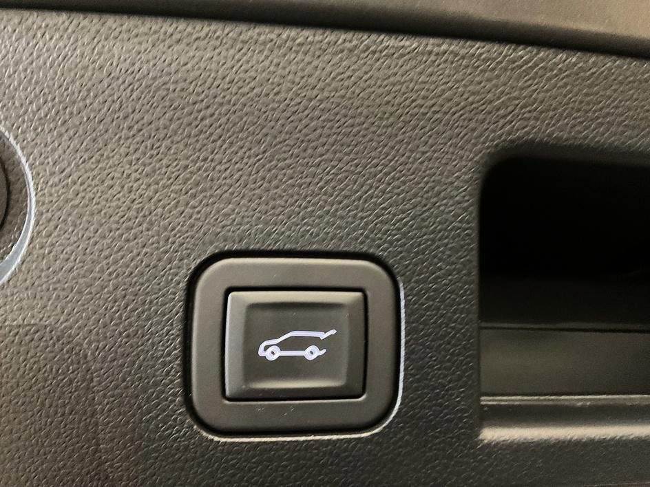 Used 2026 Chevrolet Equinox ACTIV w/ Convenience Package III image 16