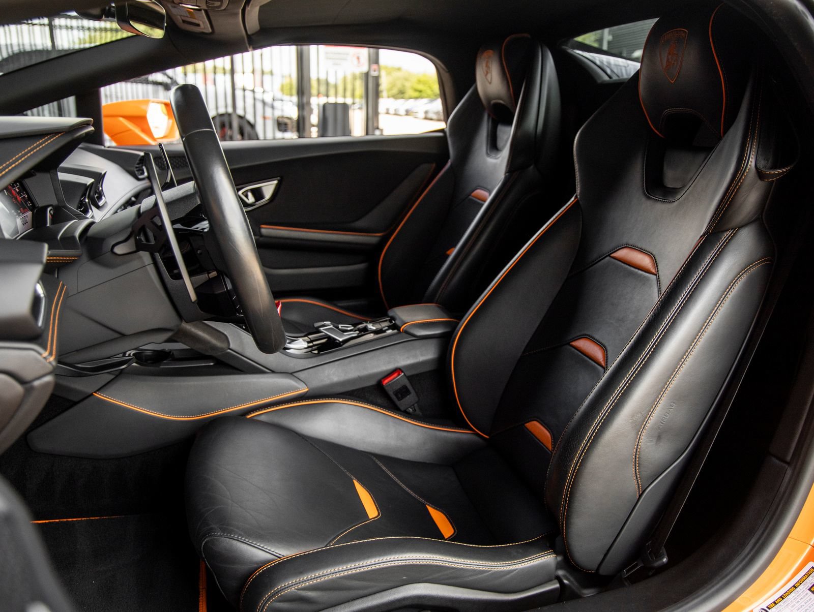 Used 2021 Lamborghini Huracan EVO RWD image 27