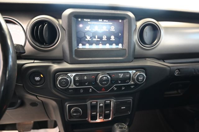 Used 2018 Jeep Wrangler Unlimited Sport S image 16