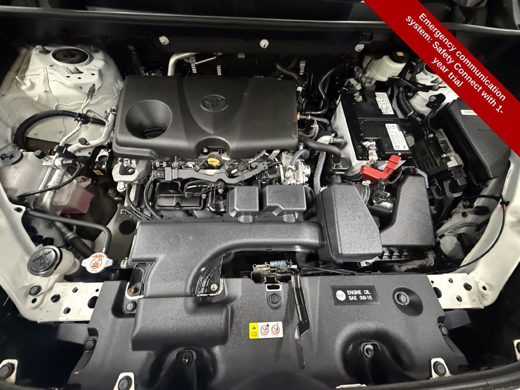 Used 2022 Toyota RAV4 LE AWD/4WD image 44