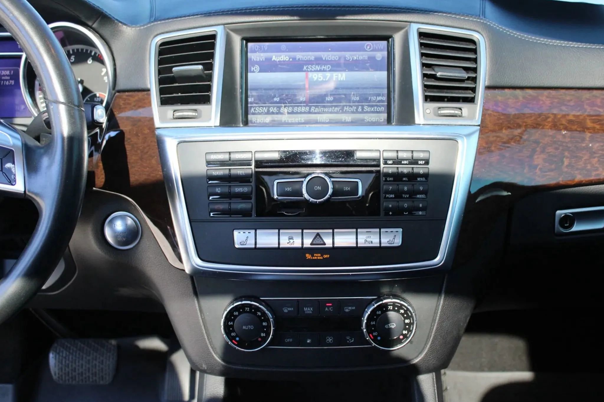 Used 2014 Mercedes-Benz GL 450 4MATIC image 23