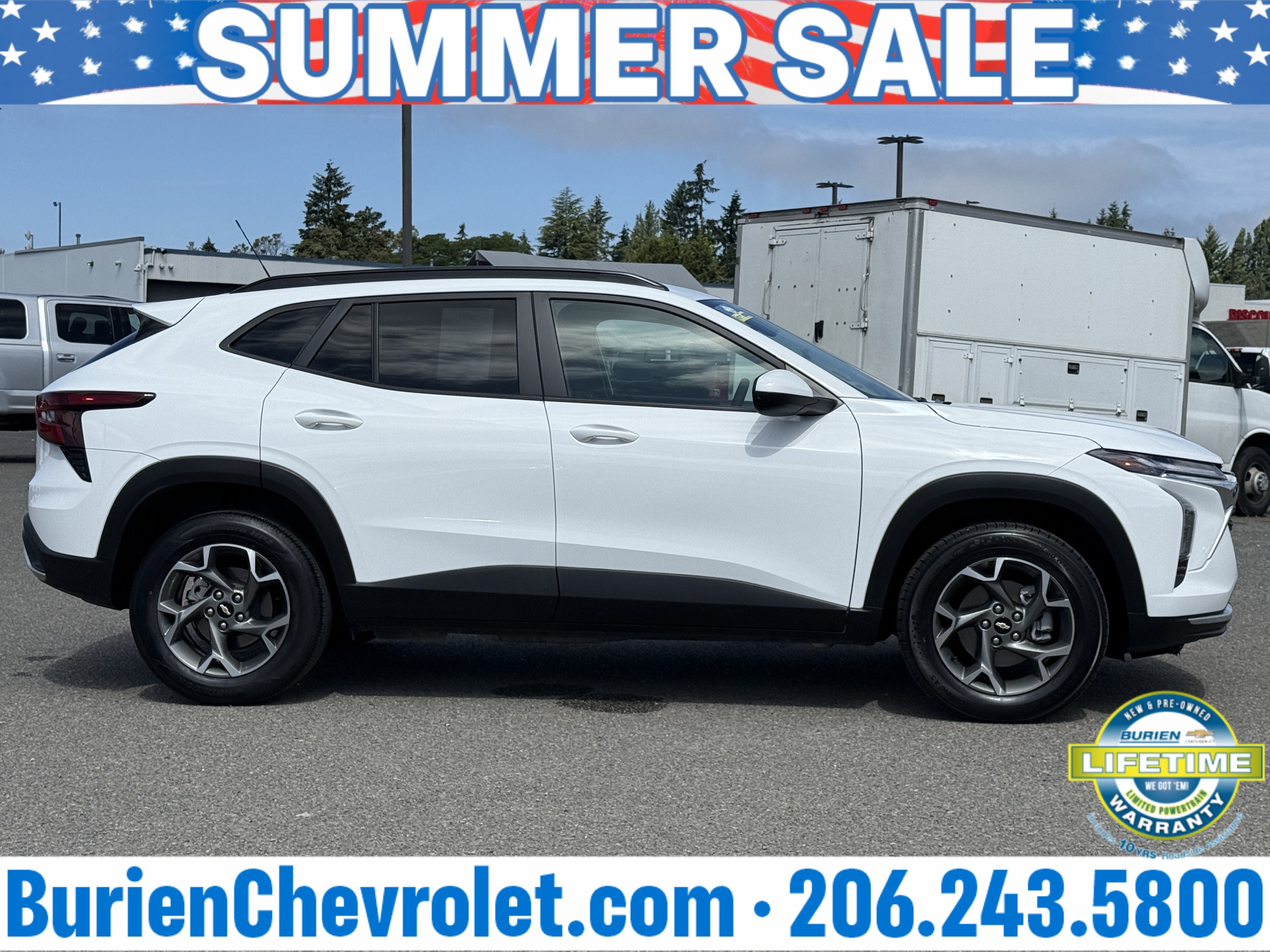 Used 2025 Chevrolet Trax LT FWD image 6