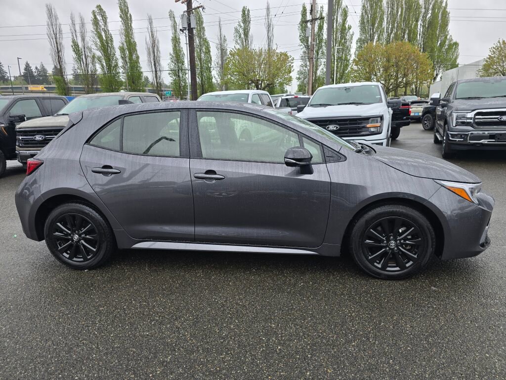 Used 2026 Toyota Corolla SE FWD image 4
