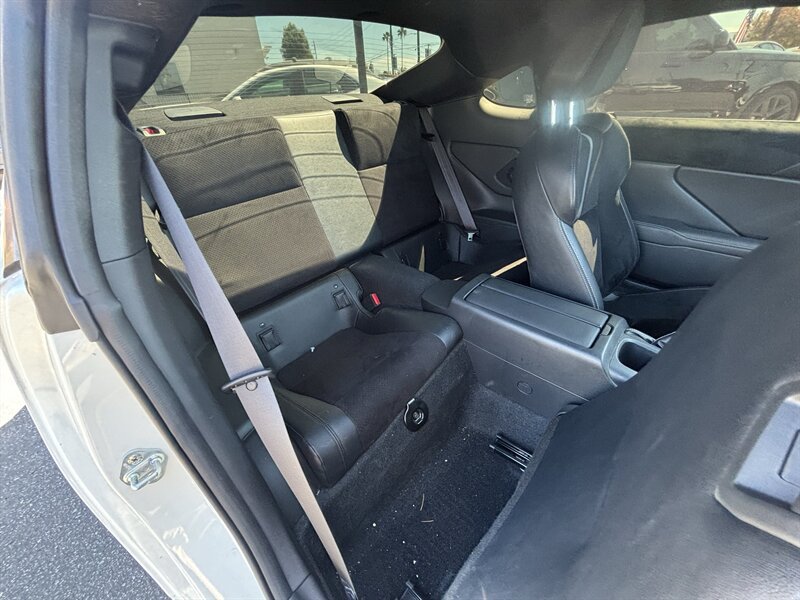 Used 2025 Toyota GR86 Premium w/ ALL Weather Mat Package (TMS) RWD image 13