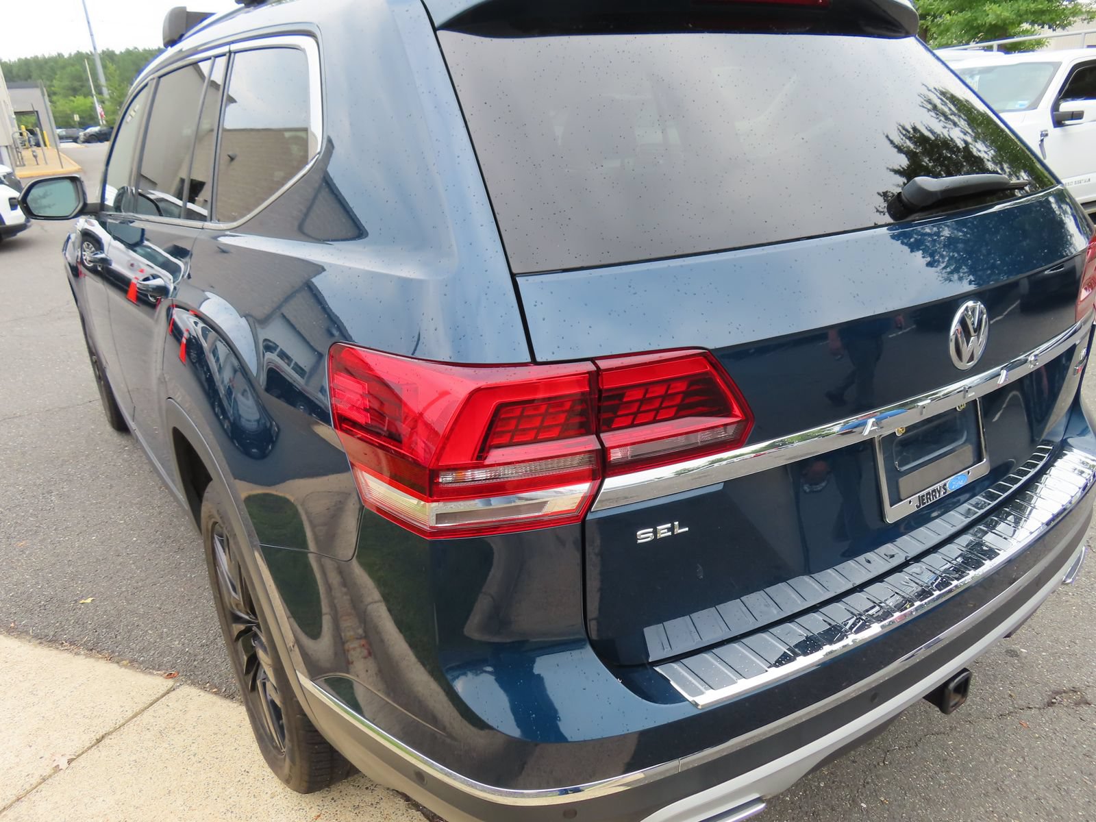 Used 2019 Volkswagen Atlas SEL Premium AWD/4WD image 11