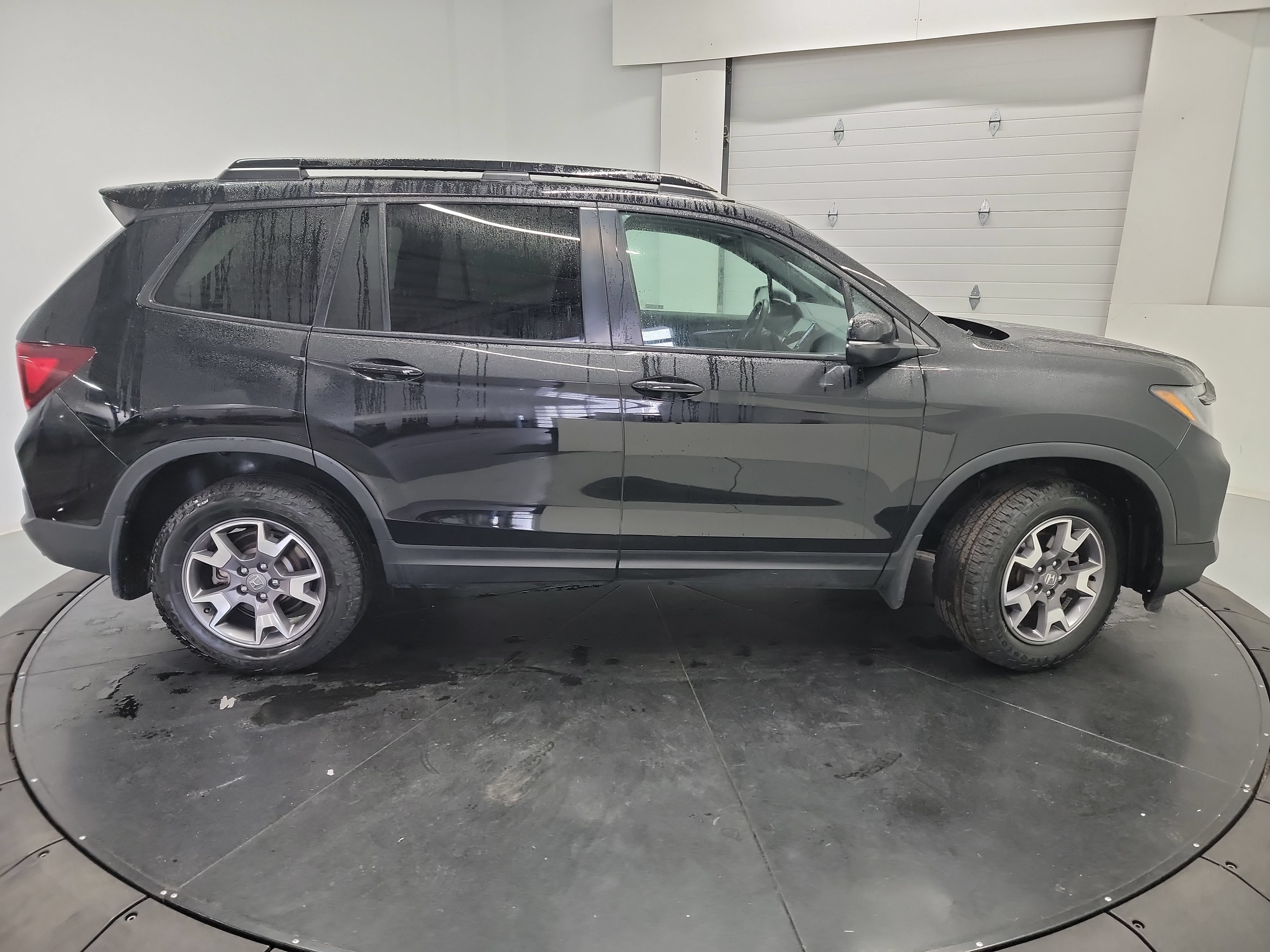 Used 2023 Honda Passport TrailSport image 11
