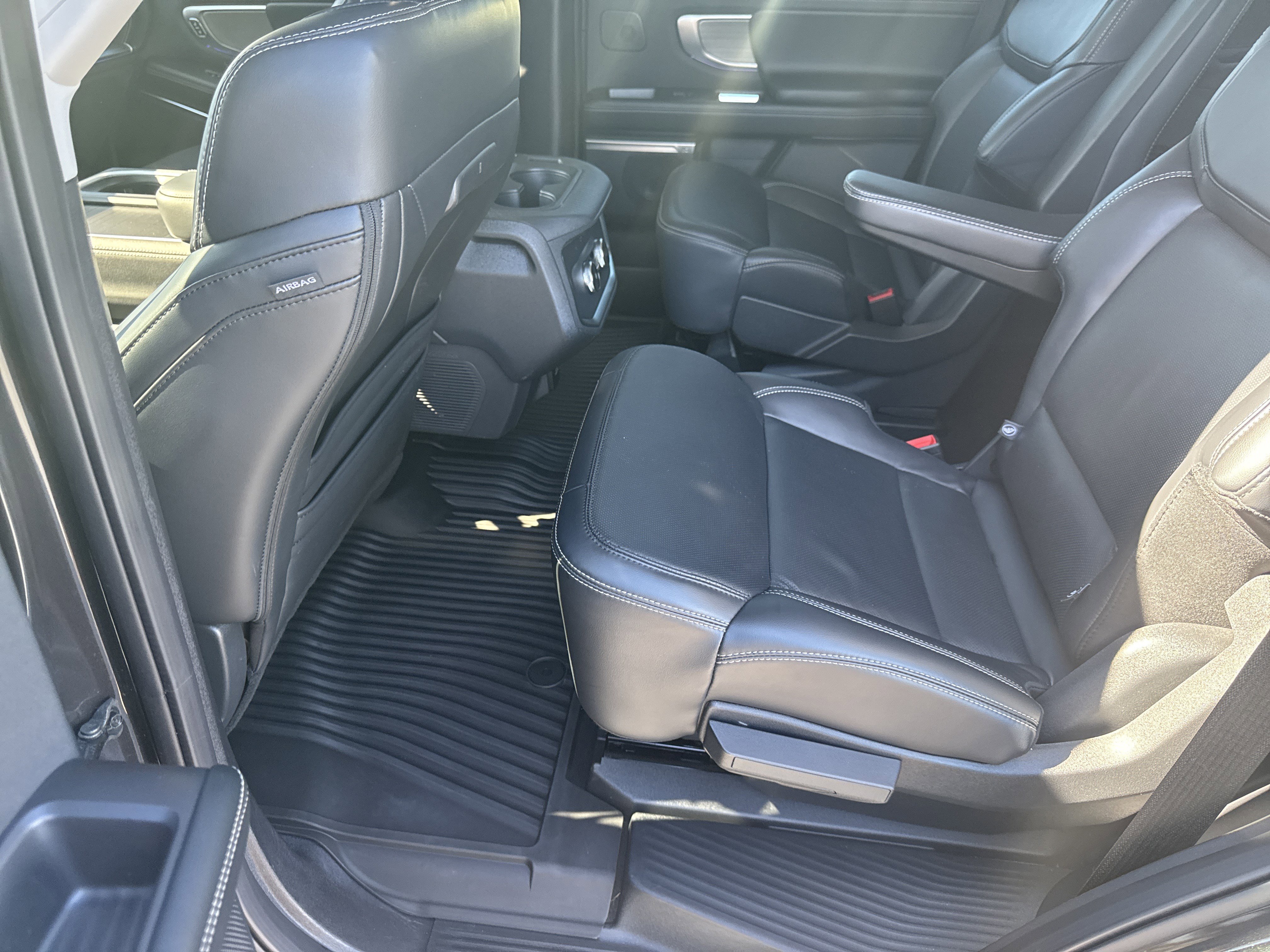 Certified 2025 Ford Expedition Platinum w/ Driver's Package image 20