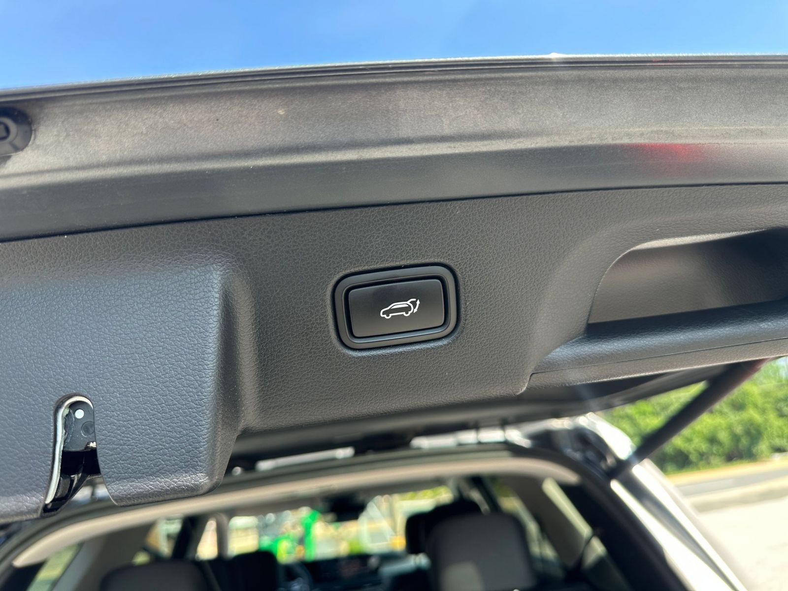 Used 2025 Hyundai Palisade SEL FWD image 24