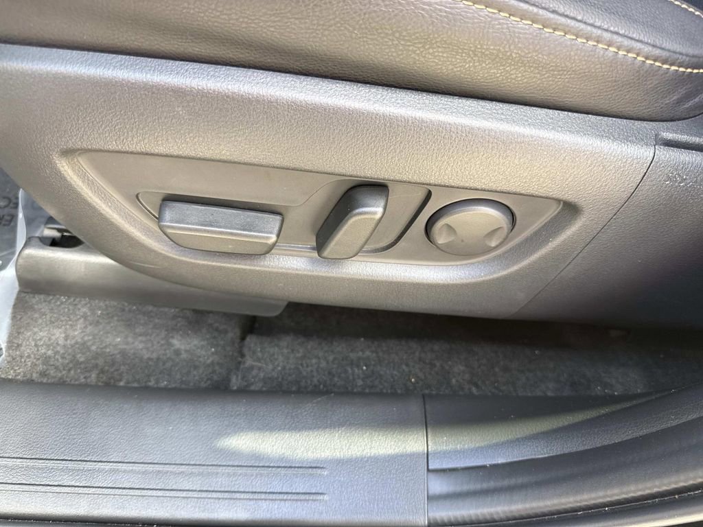 Used 2025 MAZDA CX-90 3.3 Turbo w/ Select Package image 31