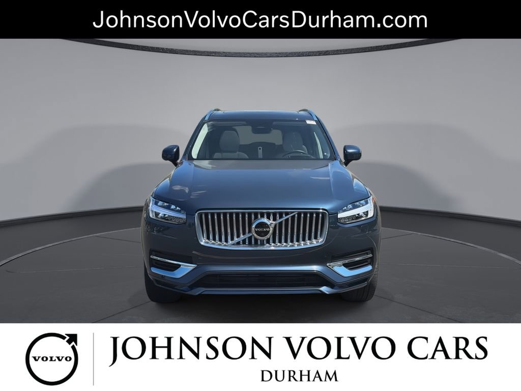 Used 2023 Volvo XC90 T8 Ultimate w/ Protection Package Premier AWD/4WD image 3
