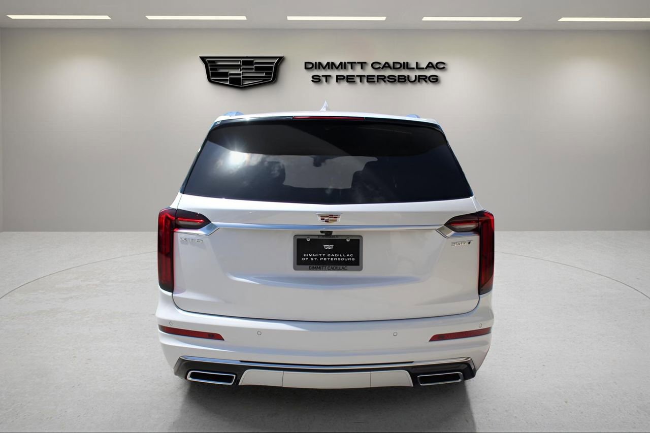 New 2025 Cadillac XT6 Luxury FWD image 4