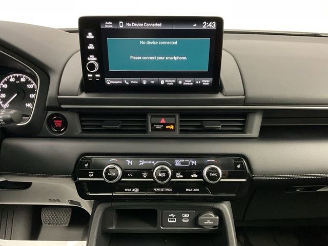 Certified 2025 Honda Pilot Touring image 15