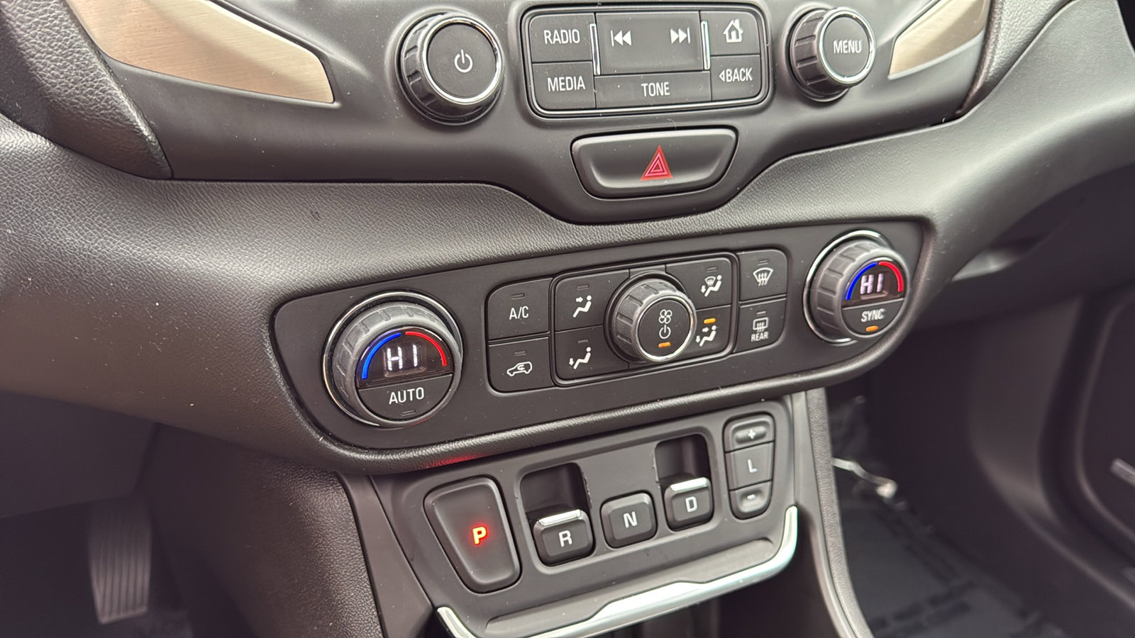 Used 2018 GMC Terrain Denali w/ Comfort Package image 22