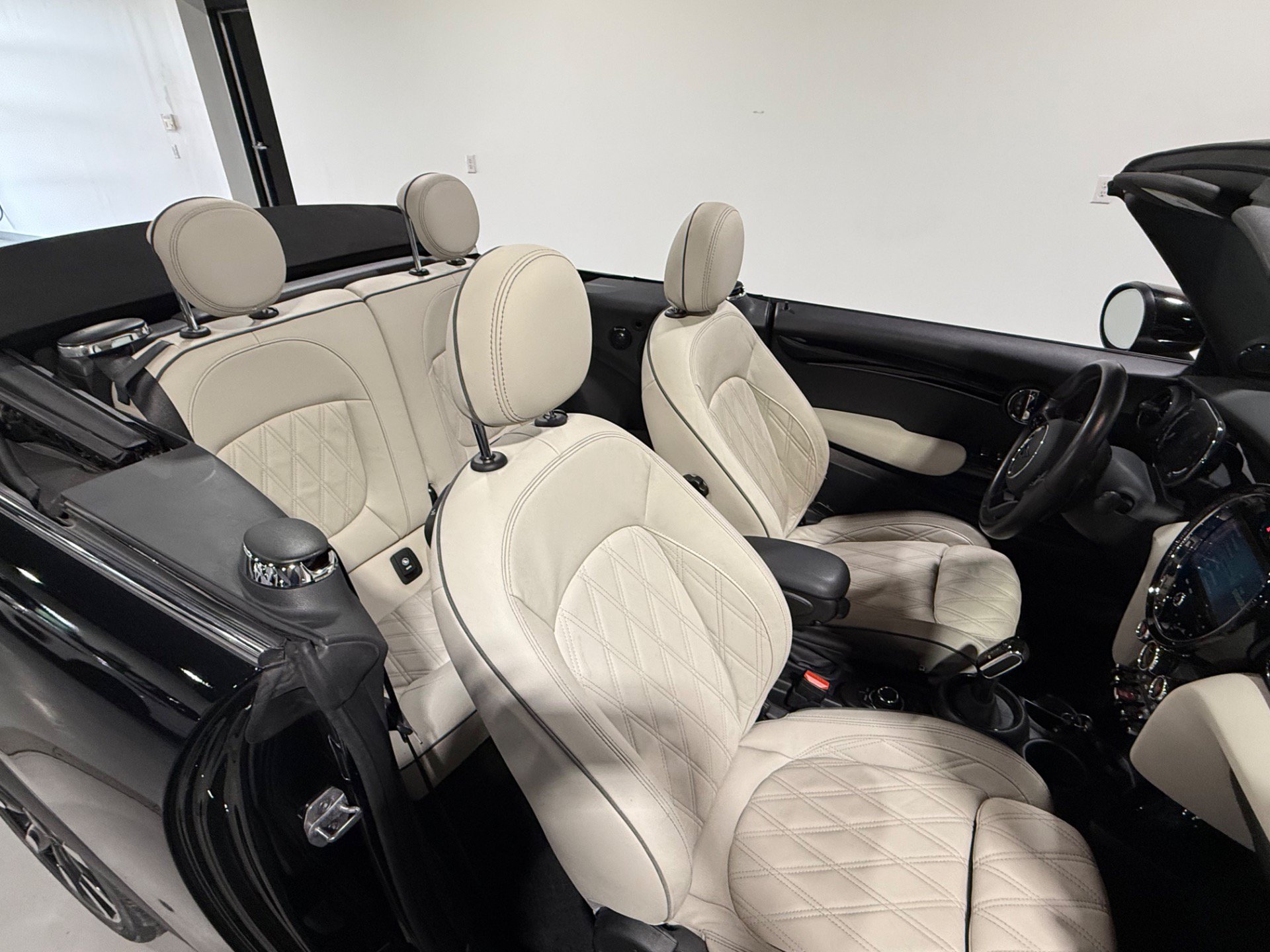 Used 2024 MINI Cooper S FWD image 44