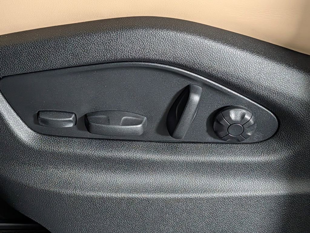 New 2026 Porsche Cayenne Coupe image 29