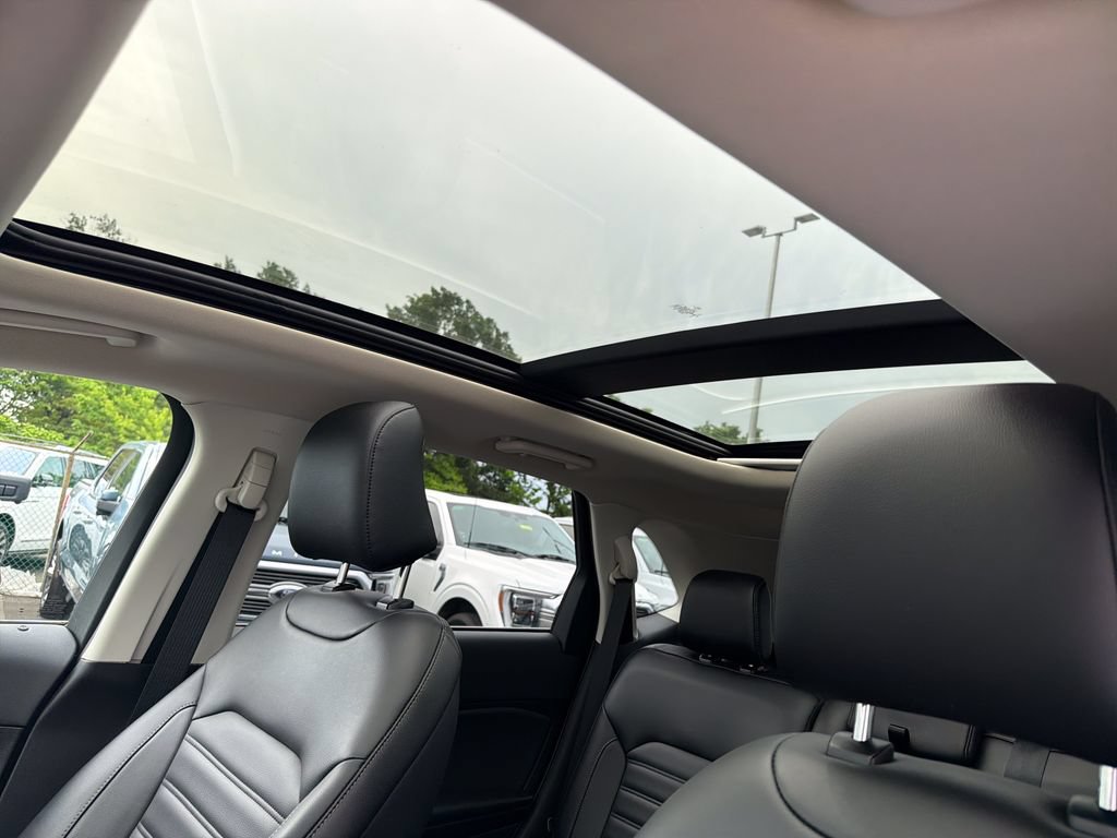 Used 2023 Ford Edge SEL w/ Convenience Package AWD/4WD image 28