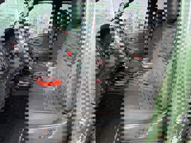 Used 2025 Nissan Frontier PRO-4X image 9