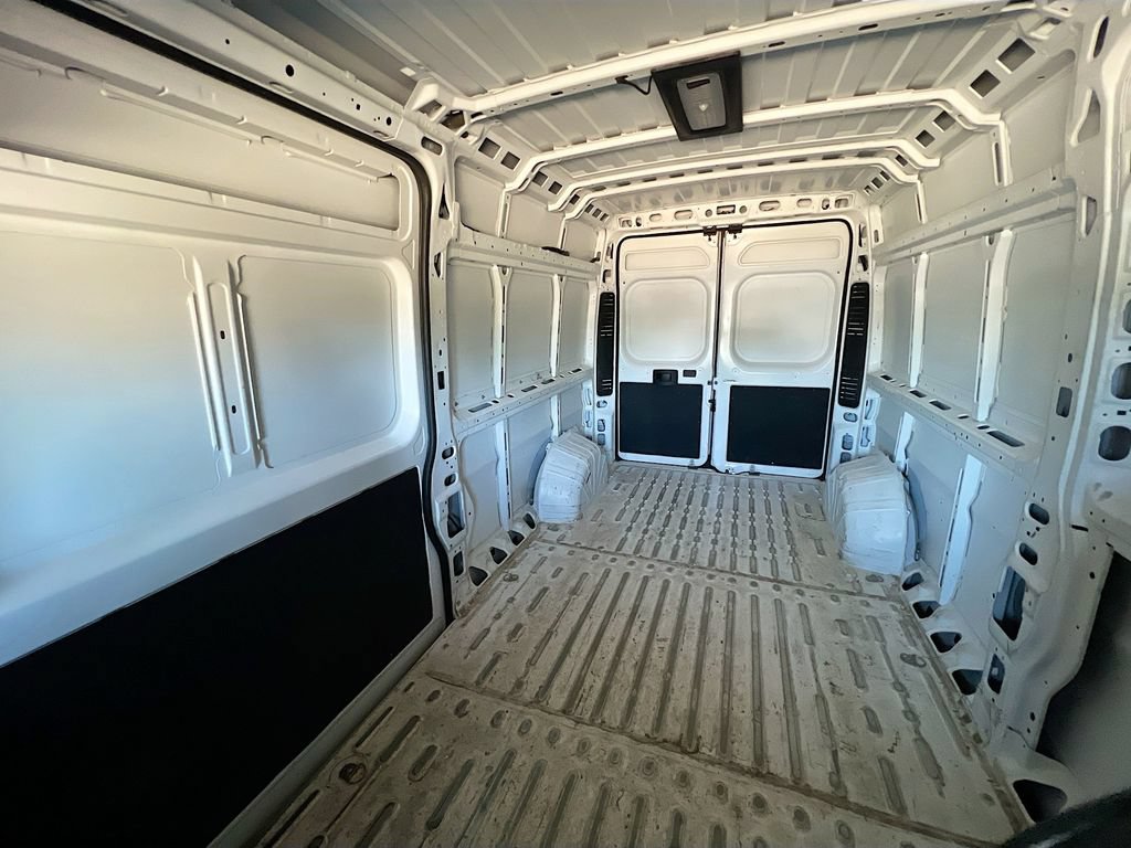 Used 2024 RAM ProMaster 2500 w/ Convenience Group FWD image 21