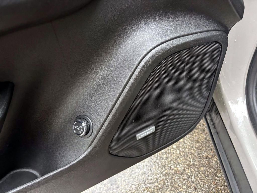 Used 2021 Chevrolet Blazer RS w/ Enhanced Convenience Package image 14