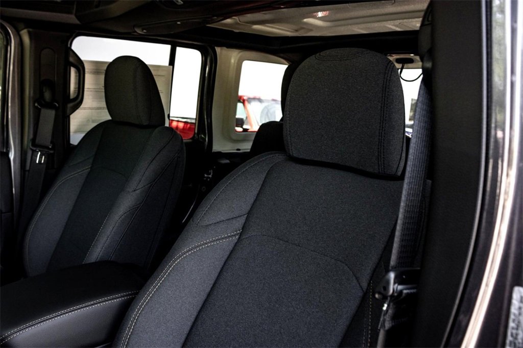 New 2025 Jeep Wrangler Sahara w/ Safety Group image 9