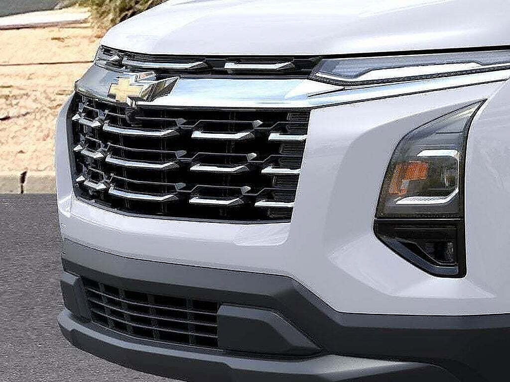 New 2026 Chevrolet Equinox LT w/ Convenience Package II FWD image 13