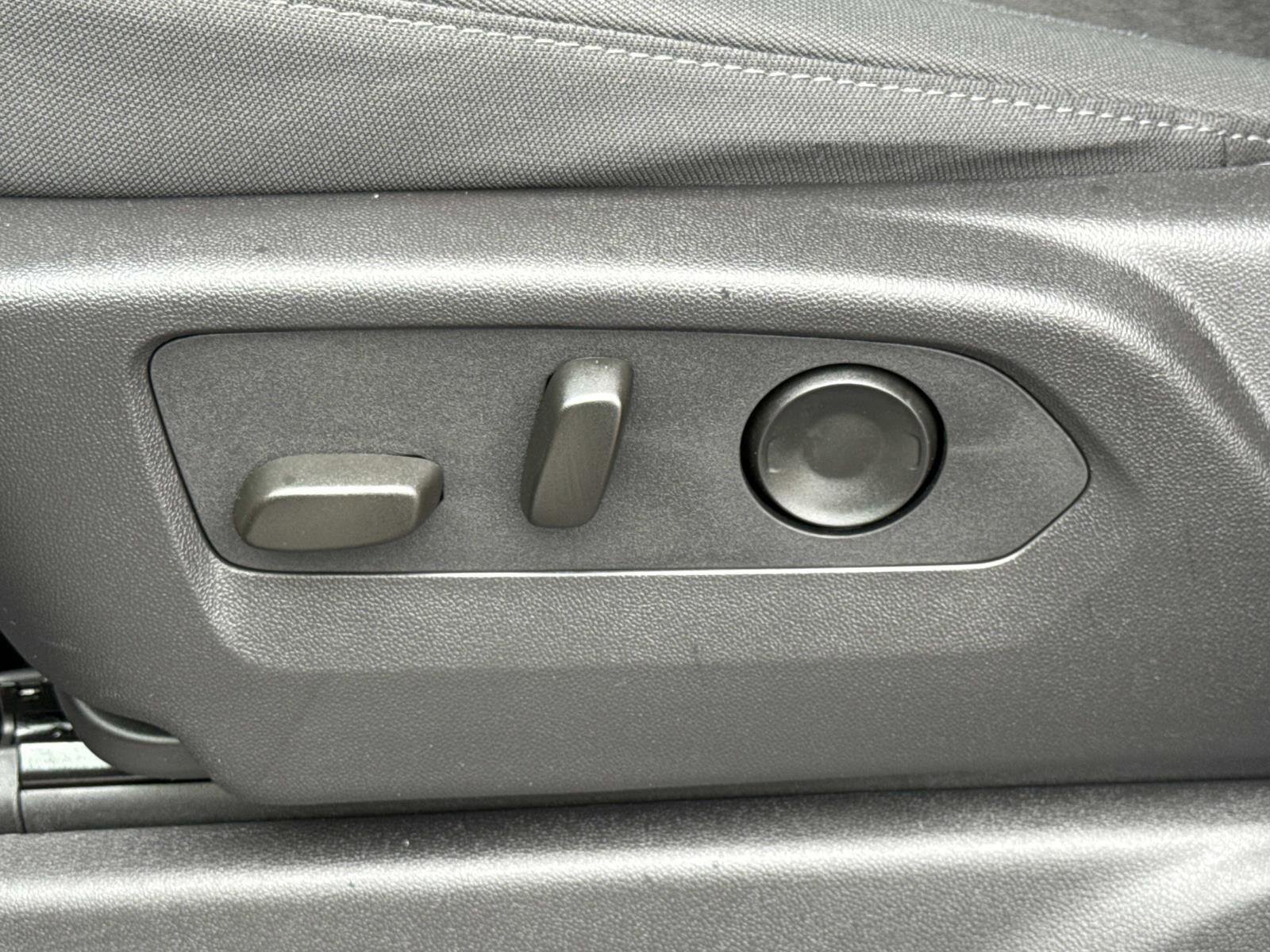 Used 2024 Chevrolet Silverado 1500 Custom Trail Boss image 14