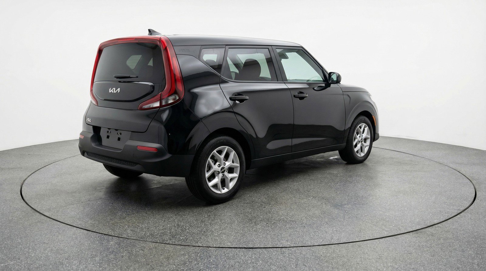 Used 2025 Kia Soul LX w/ LX Technology Package FWD image 9